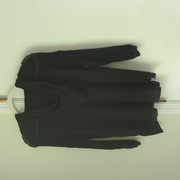 Hollister sweater black, size xs - Picture 3 of 4
